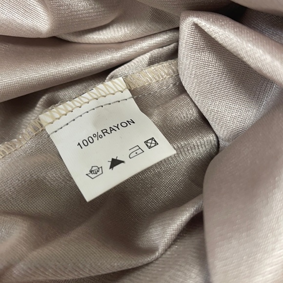 Velzera Taupe Bell Sleeve Lace Tunic OSFM - Picture 4 of 4